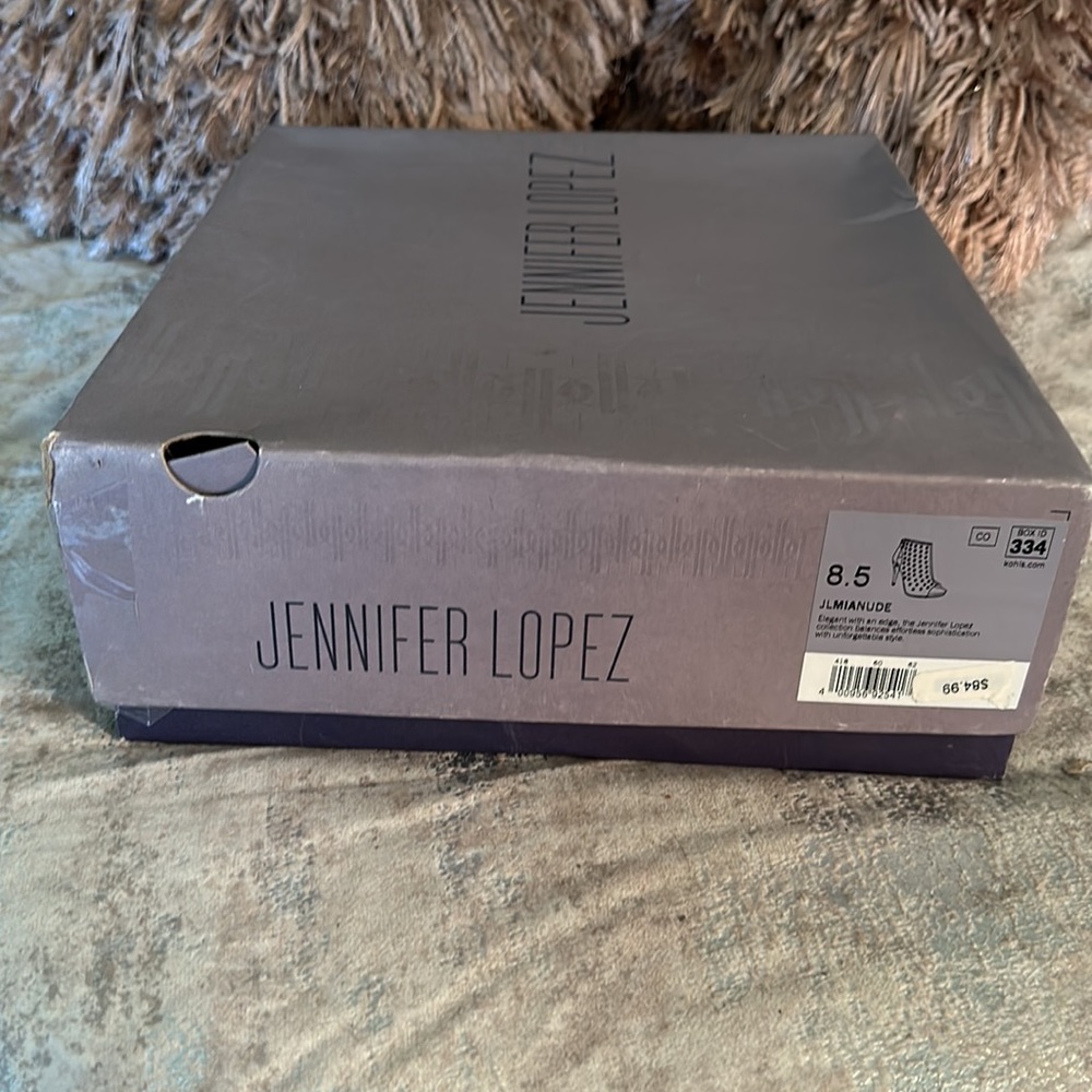 JLO MIANUDE shoes. Size 8.5. In mint condition. Original box. - Picture 10 of 10
